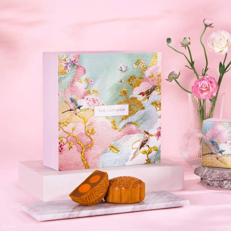 【レア揃い！廃盤】ご当地キティ　根付け　チャーム　ピンバッチ　辻口シェフ　時代姫 激レア 非売品】ハローキティ 根付け 辻信太郎前社長 2006年 廃盤